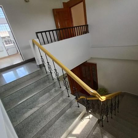 Mi Casa Homestay グワーハーティー エクステリア 写真