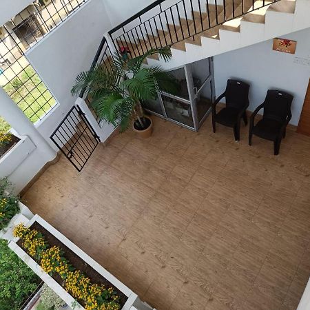 Mi Casa Homestay グワーハーティー エクステリア 写真