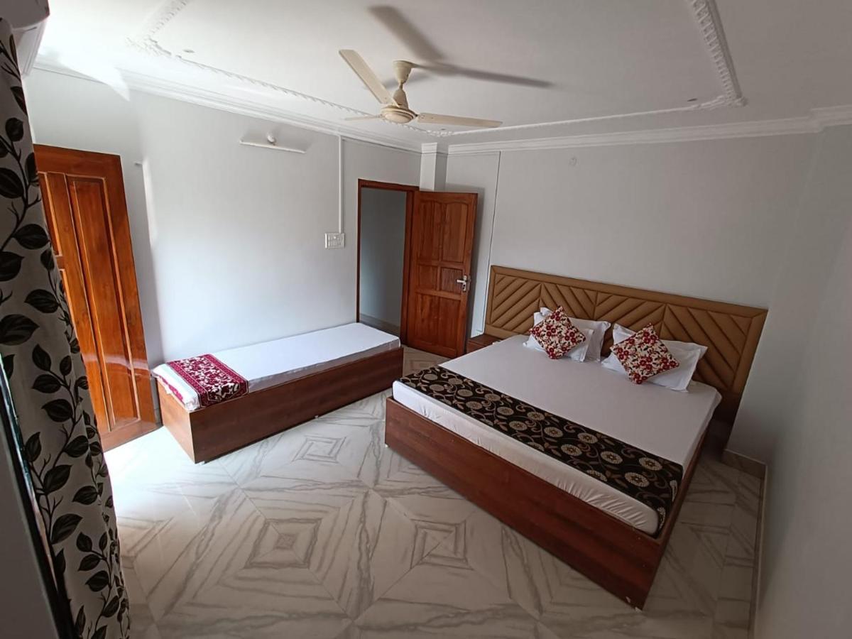 Mi Casa Homestay グワーハーティー エクステリア 写真